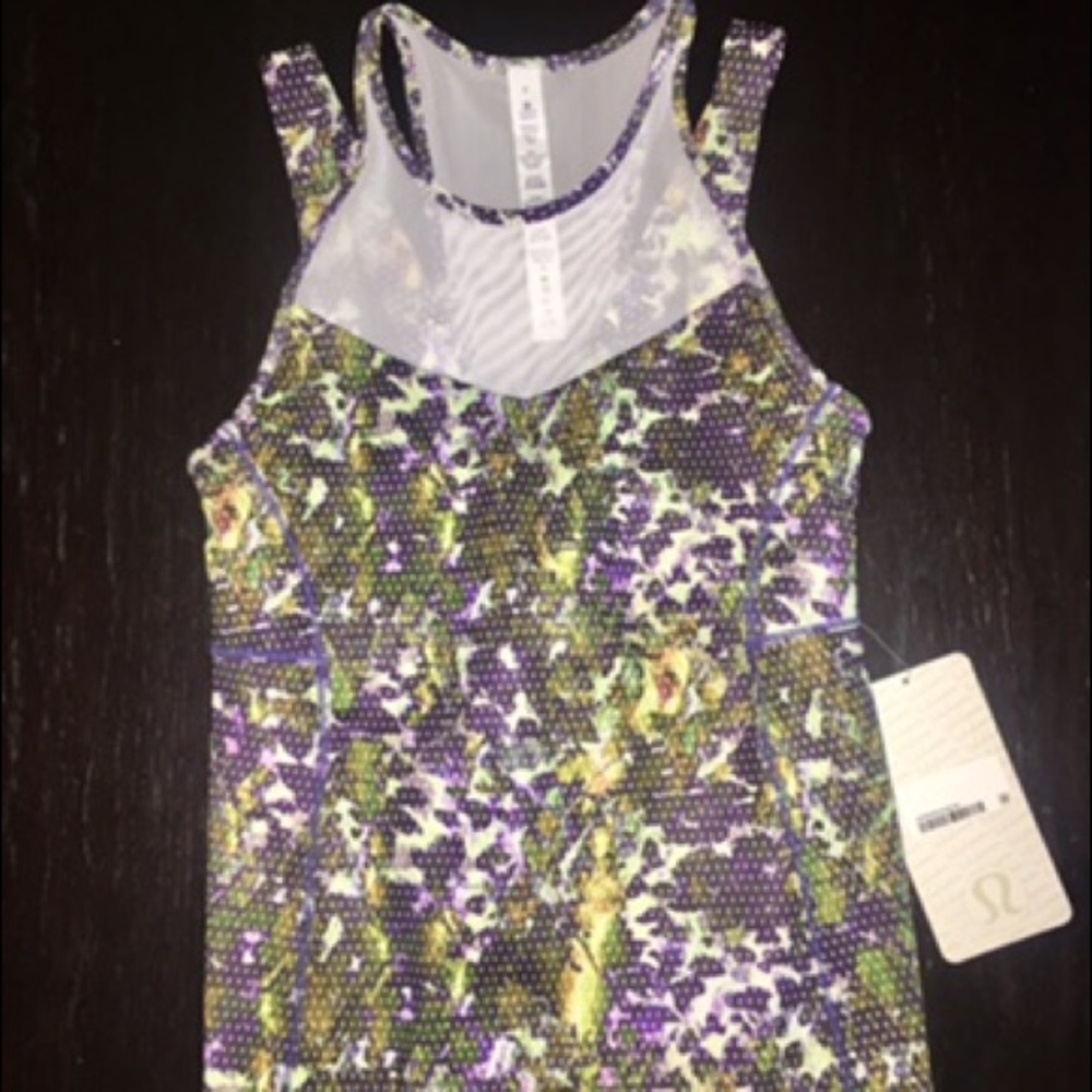 Lululemon Tank with built in bra